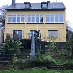 Schoene 90qm Mit Sonnenterrasse Und Aussicht Apartamento Tréveris