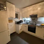 Schoene 90qm Mit Sonnenterrasse Und Aussicht شقة