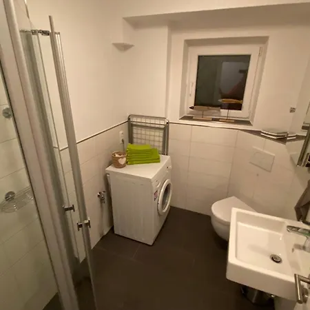 Daire Schoene 90qm Mit Sonnenterrasse Und Aussicht *