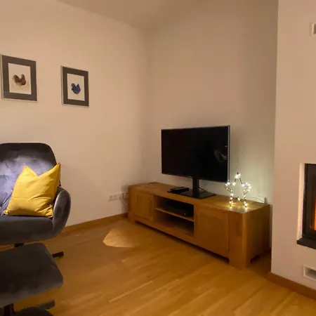 Schoene 90qm Mit Sonnenterrasse Und Aussicht Апартаменты Трир