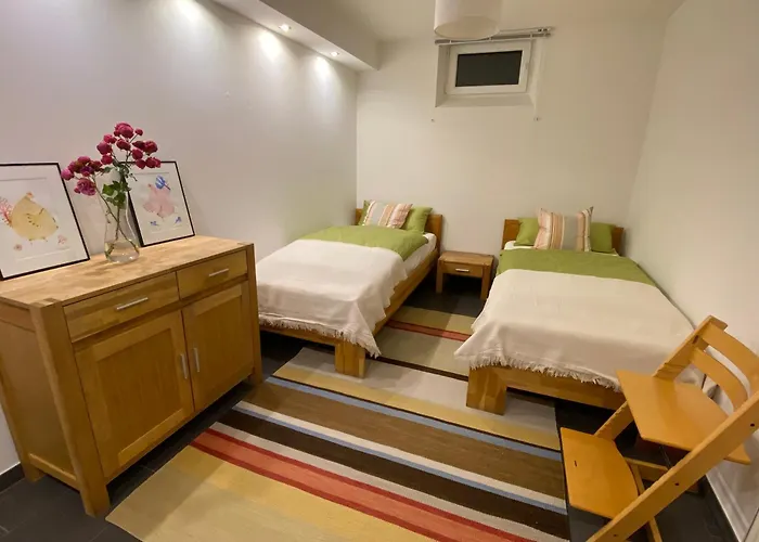 Апартаменты Schoene 90qm Mit Sonnenterrasse Und Aussicht *