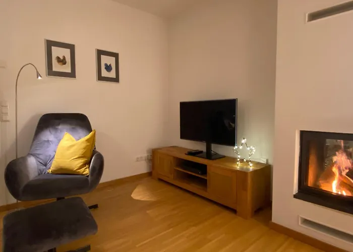 Schoene 90qm Mit Sonnenterrasse Und Aussicht Apartamento Tréveris