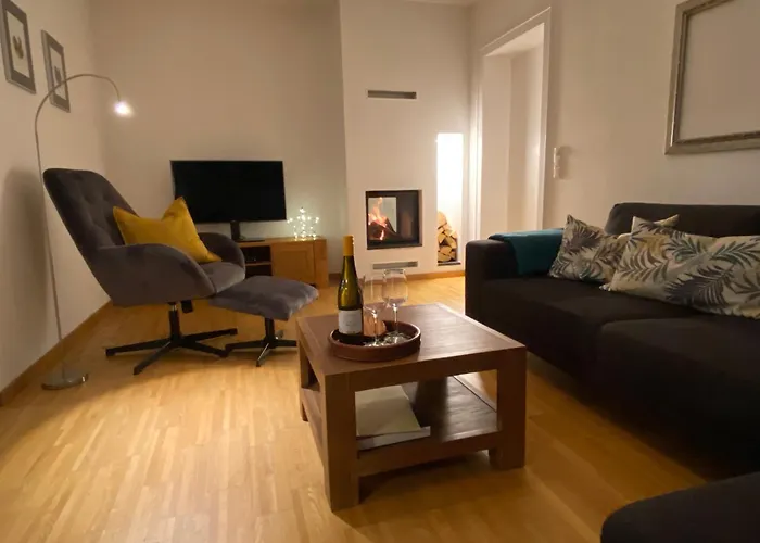 Schoene 90qm Mit Sonnenterrasse Und Aussicht Трир