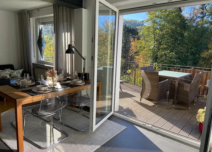 Апартаменты Schoene 90qm Mit Sonnenterrasse Und Aussicht Трир